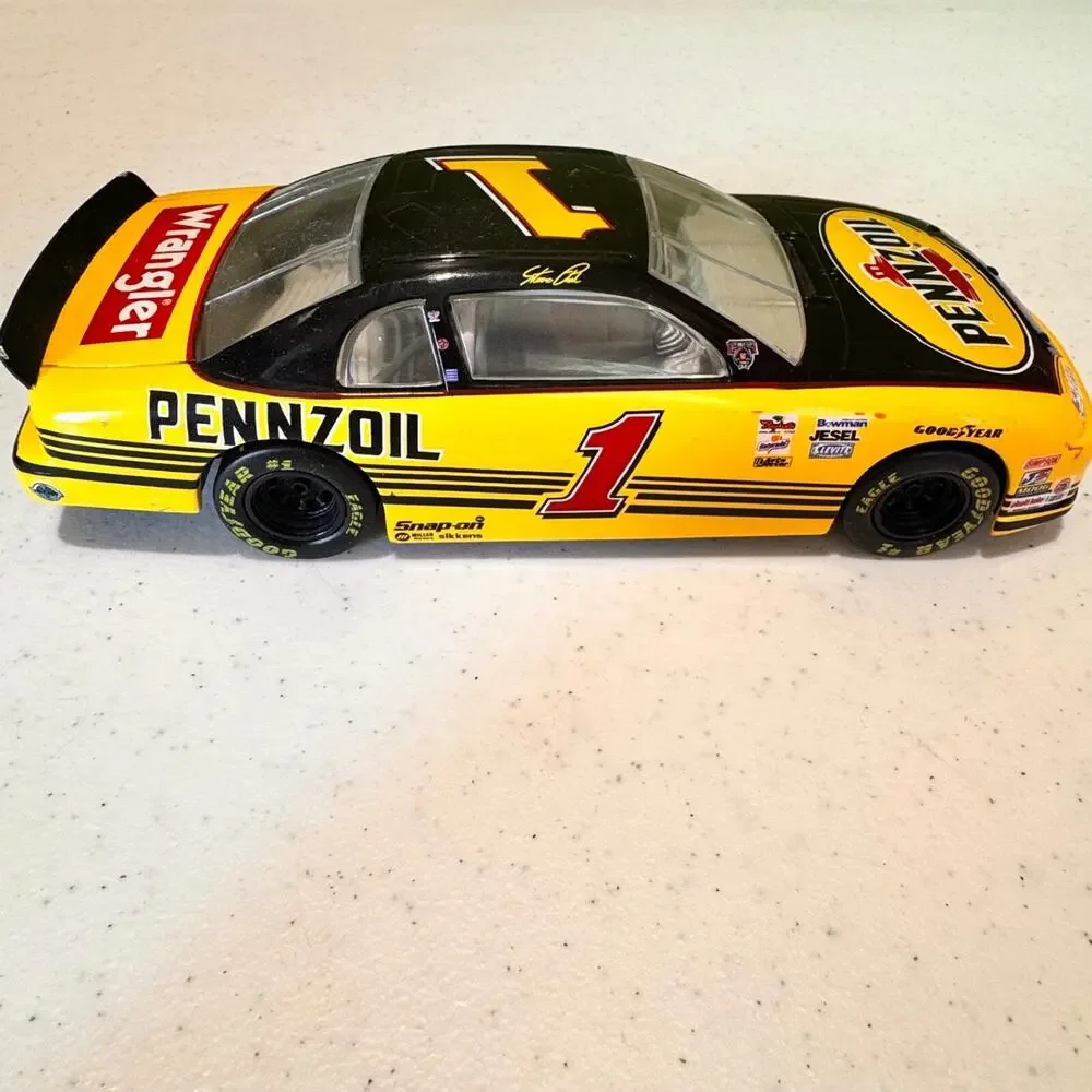 Nascar 1998 Chevy Monte Carlo #1‎ Pennzoil Steve Park Die Cast Car 1:24 Hasbro